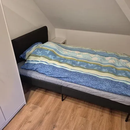 Apartment New Beautiful 3-room Near Wasen Stuttgart