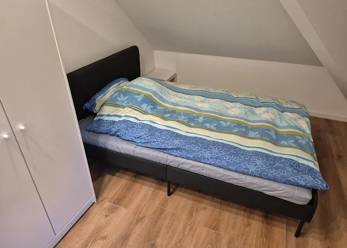 Διαμέρισμα New Beautiful 3-room Near Wasen Στουτγκάρδη